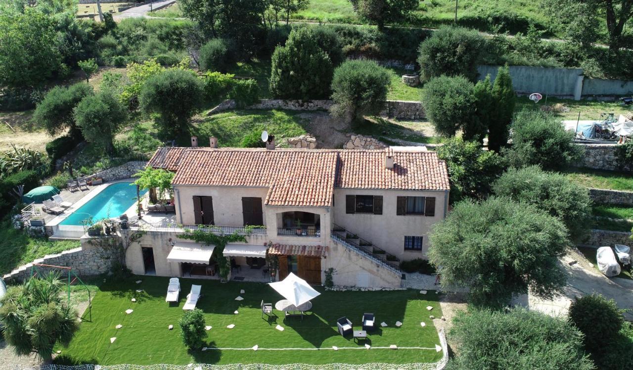 Aux Balcons du Riou avec vue mer 180 degrés Vence Extérieur photo