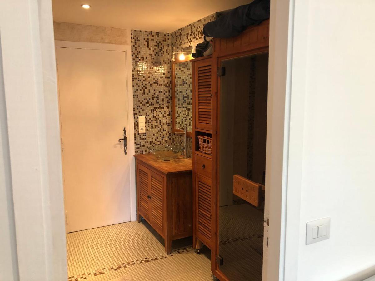 Aux Balcons du Riou avec vue mer 180 degrés Vence Extérieur photo